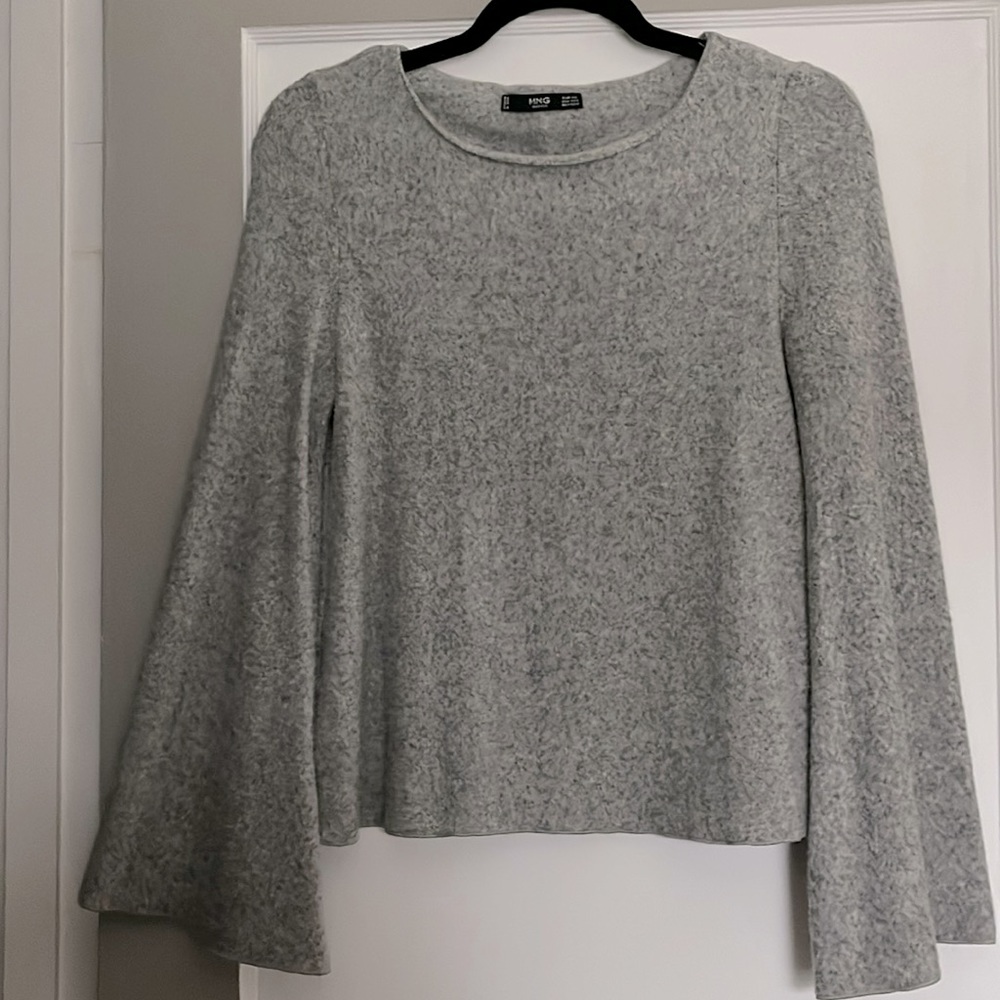 MANGO LONG SLEEVED TOP